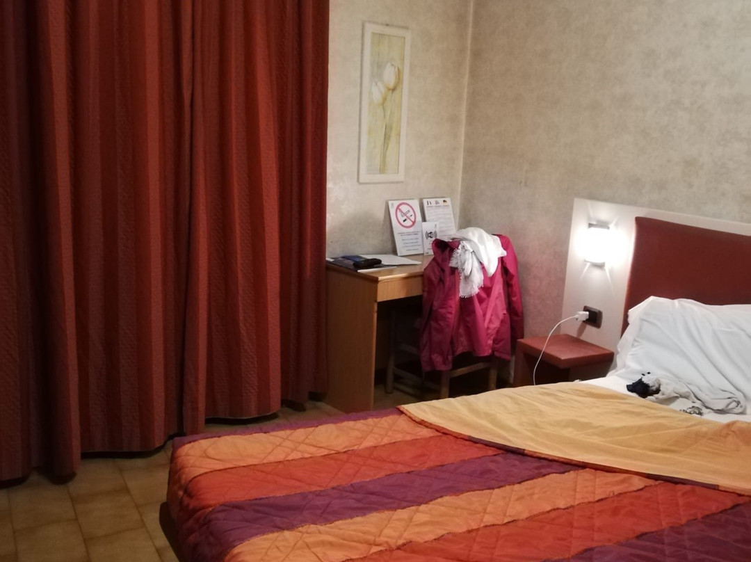 Euro Hotel主图