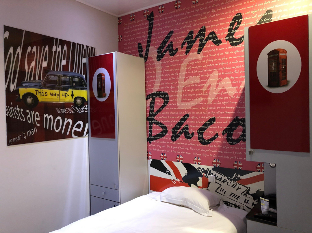 Hotel Les Voyageurs主图