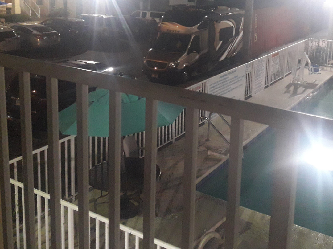 Dunes Inn & Suites主图