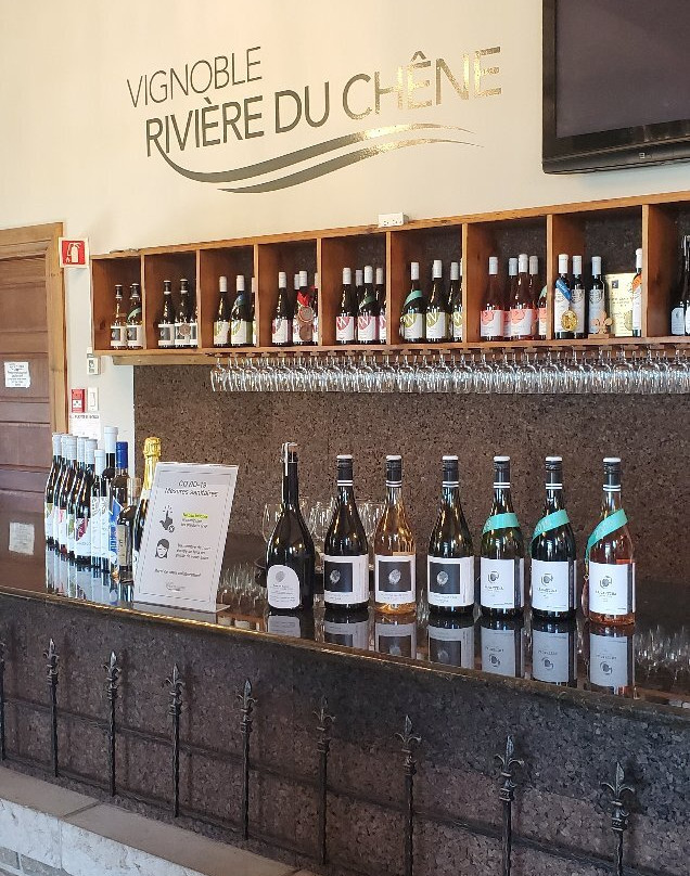 Vignoble Rivière du Chêne Winery-Saint-Eustache必去景点