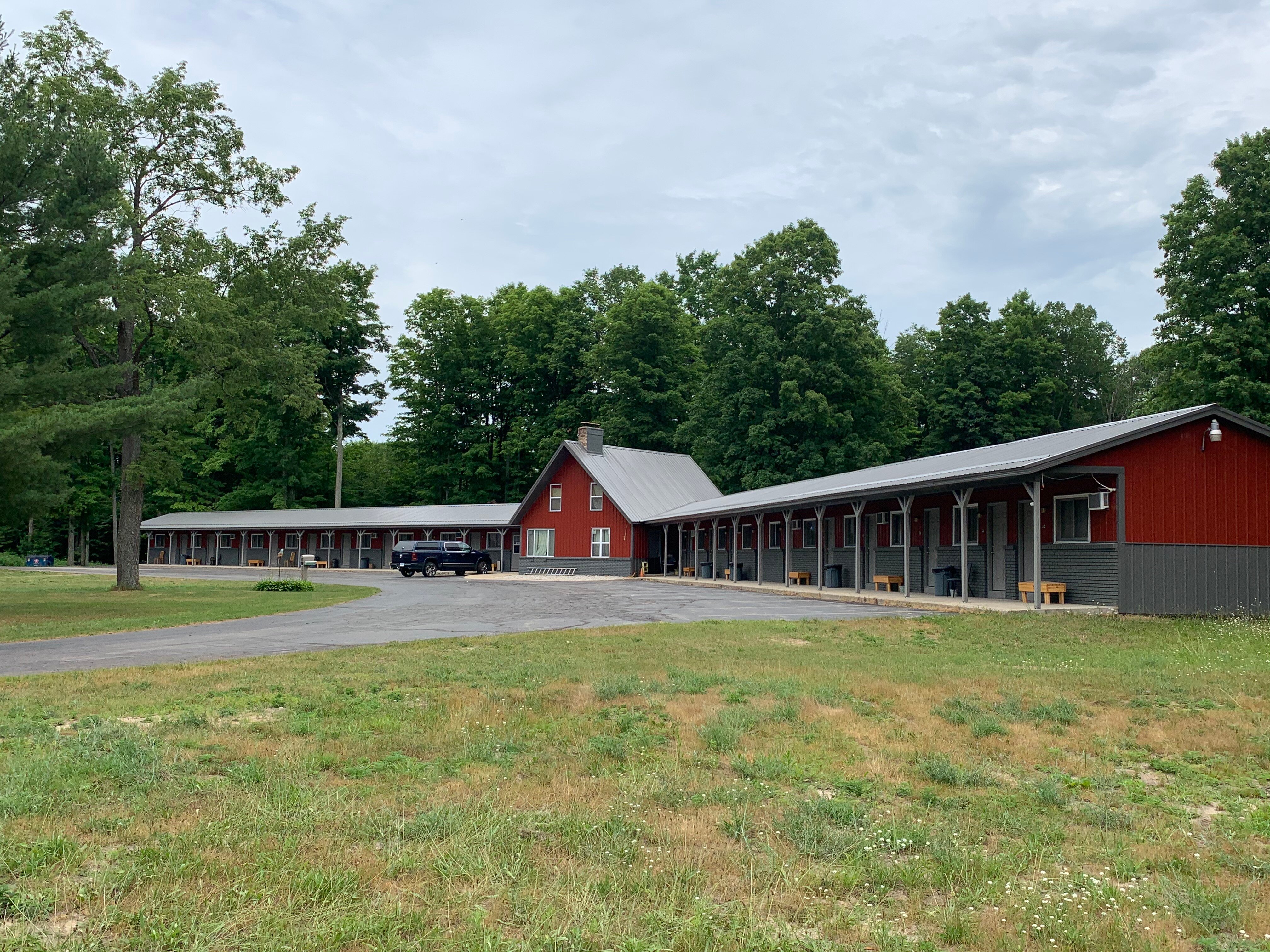 Mountain Valley Lodge & Campground-官方