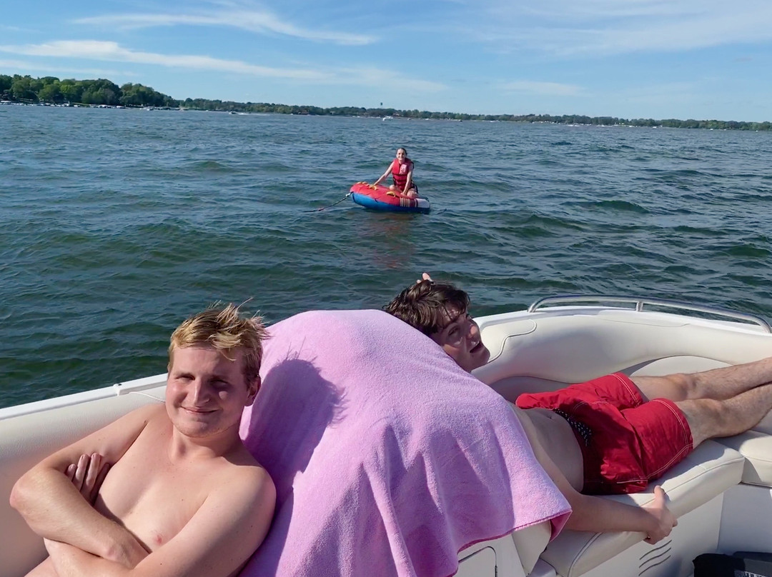 Lake Lawn Resort主图