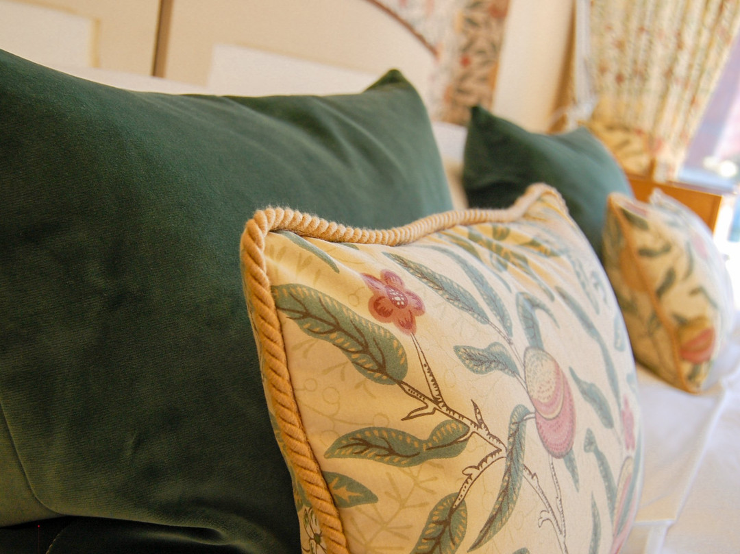 Ravenhill House主图