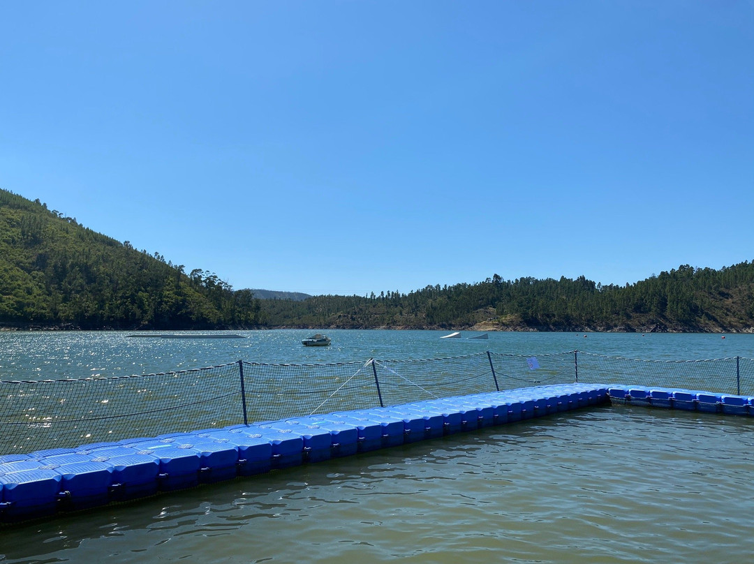 Praia Fluvial de Fernandaires景点图片