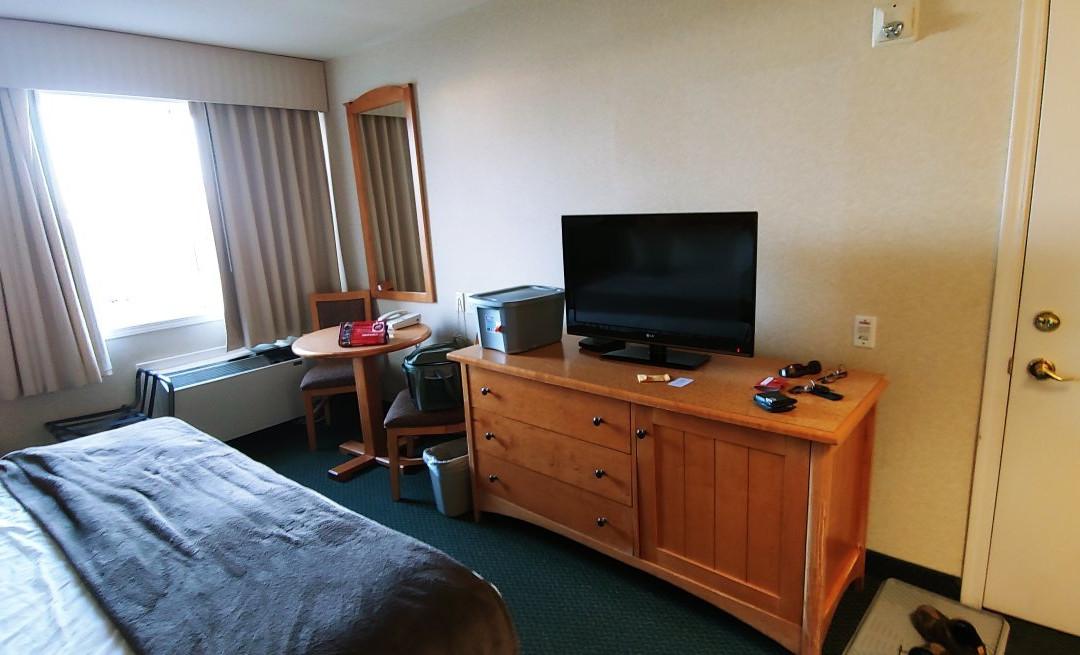 Rocky Inn Express主图