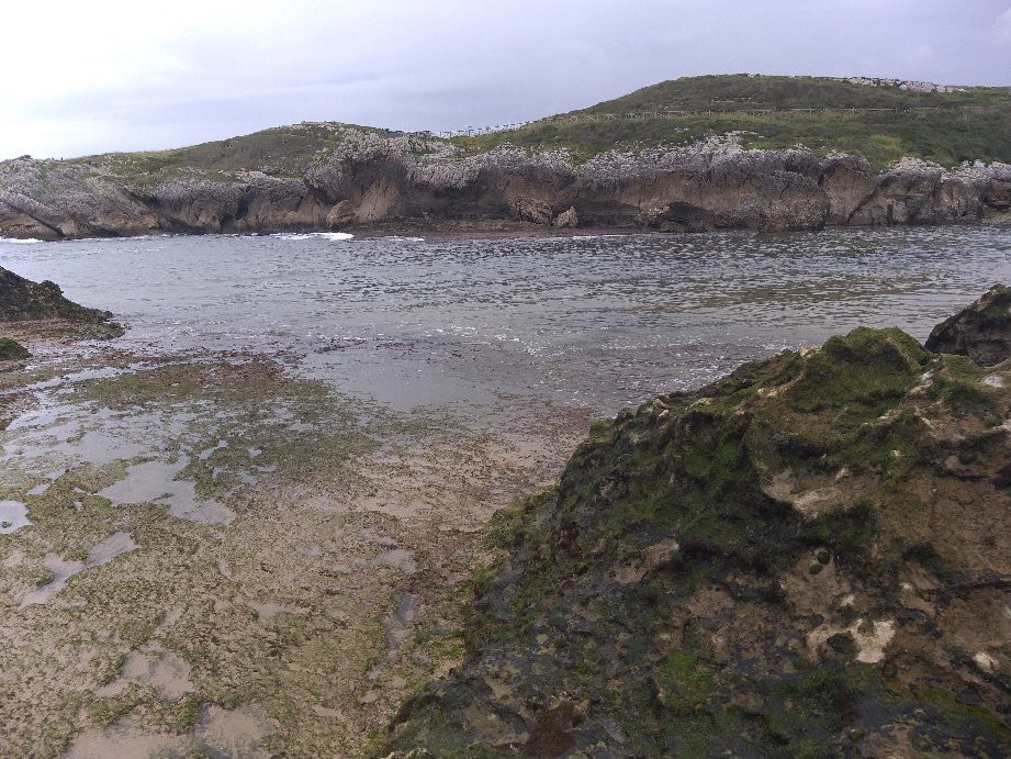 Playa de San Juan de la Canal-Soto de la Marina必去景点