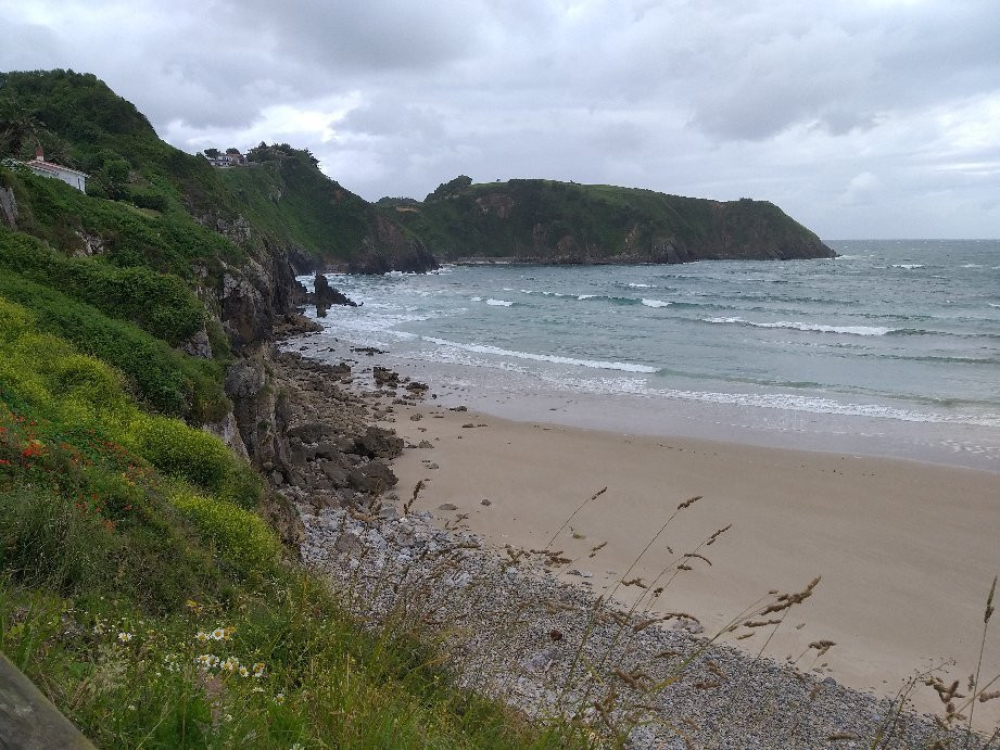 Playa de Amió-Pechon必去景点