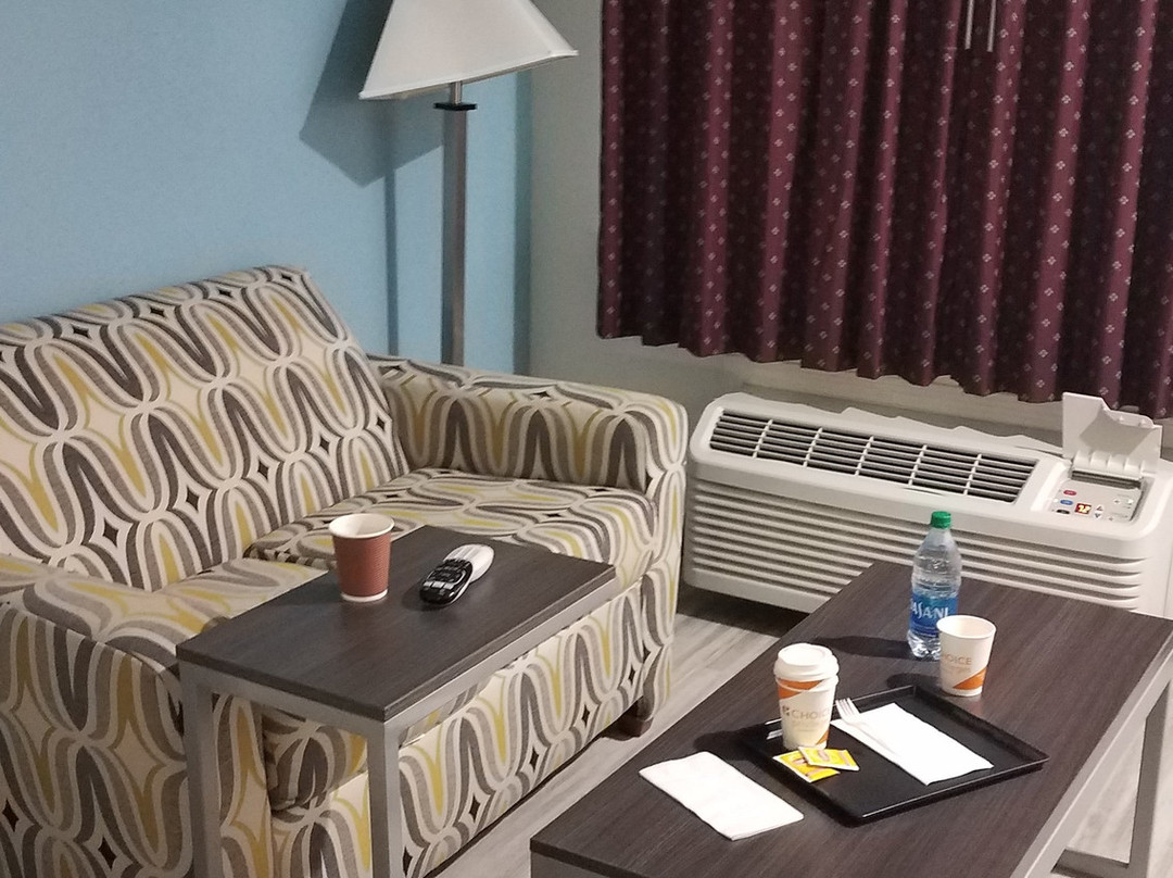 Quality Inn & Suites Canton主图