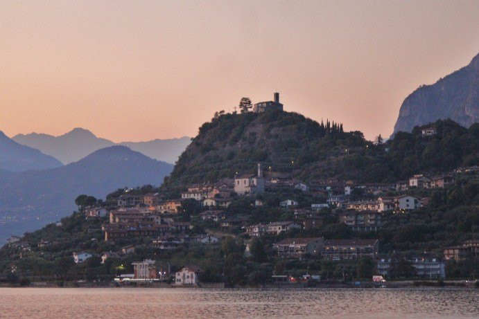 Chiesa Santi Pietro e Paolo a Pregasso di Marone-Marone必去景点