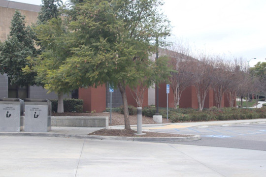 Louis Rubidoux Library-Jurupa Valley必去景点