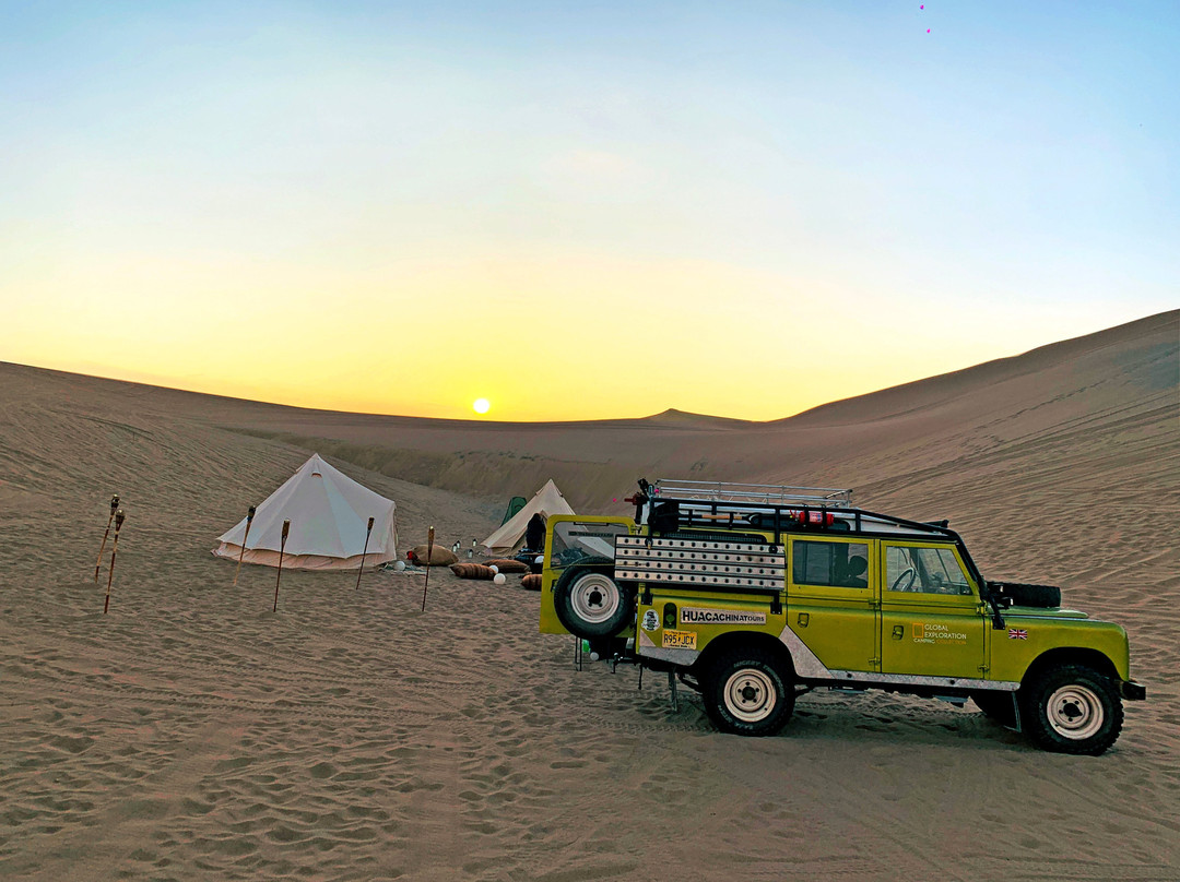 Huacachina Tours景点图片