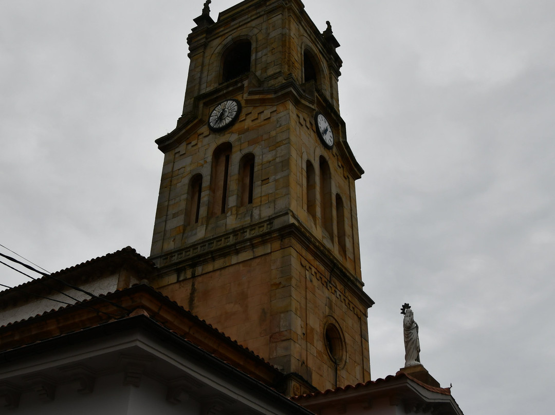 Iglesia de San Cristobal-Colunga必去景点