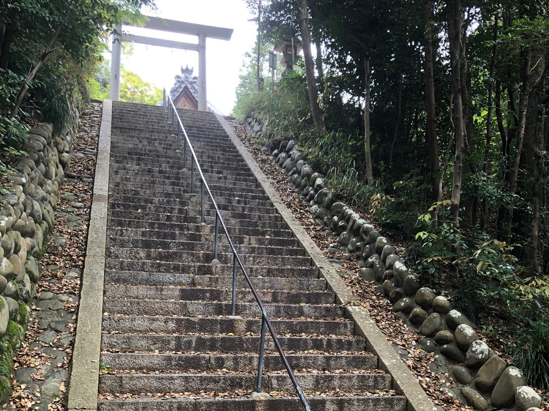 Komi Shinmei Shrine景点图片