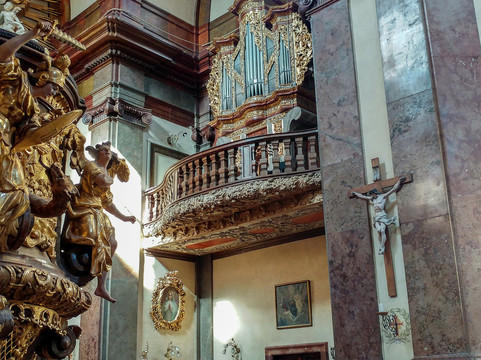 St. Francis Of Assisi Church-布拉格必去景点