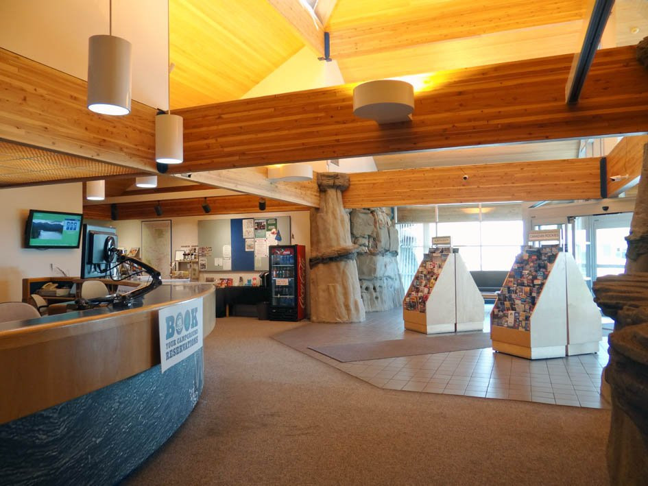 Travel Alberta Milk River Visitor Information Centre景点图片