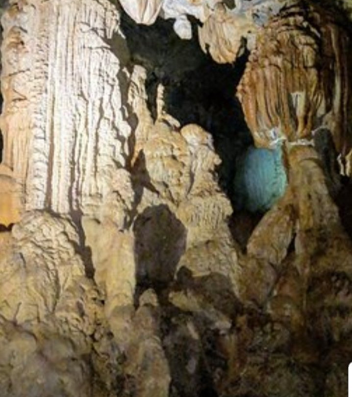 Clearwater / Wind Show Caves-姆鲁国家公园必去景点