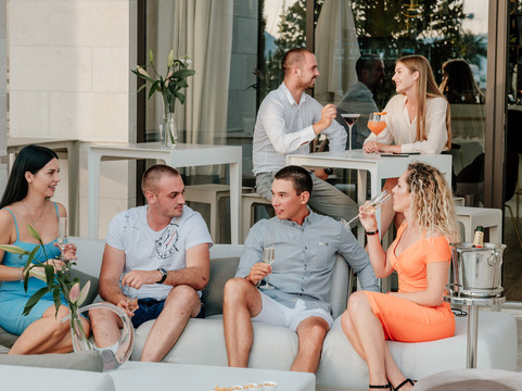 Sunreef Yachts Lounge主图