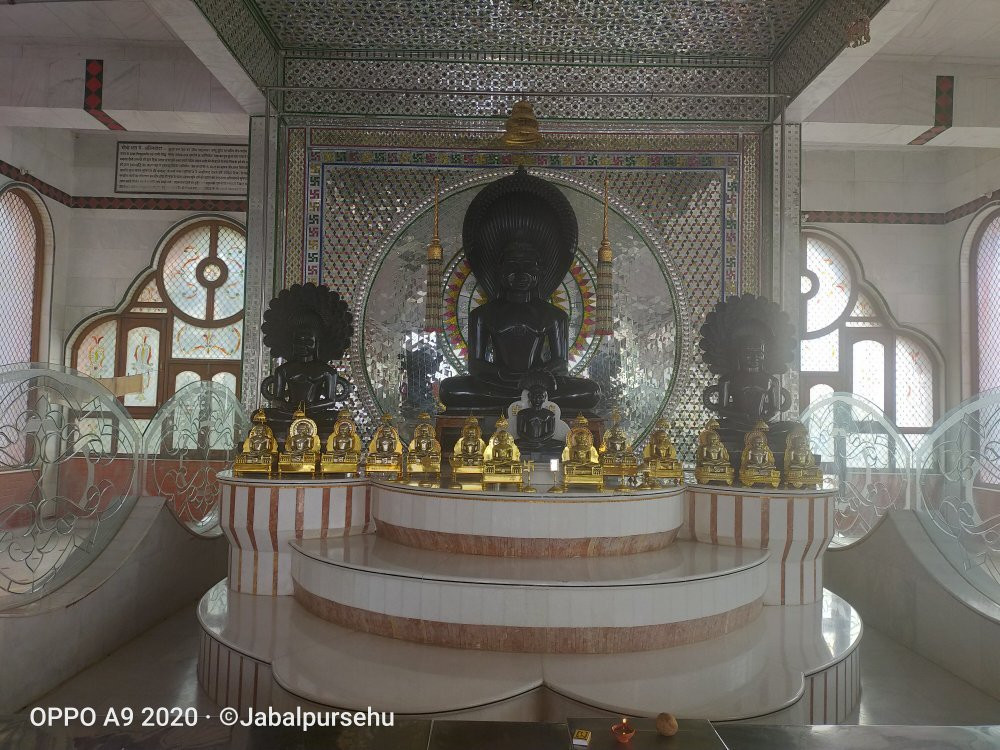 Pisanhari Ki Madiya-贾巴尔普尔必去景点