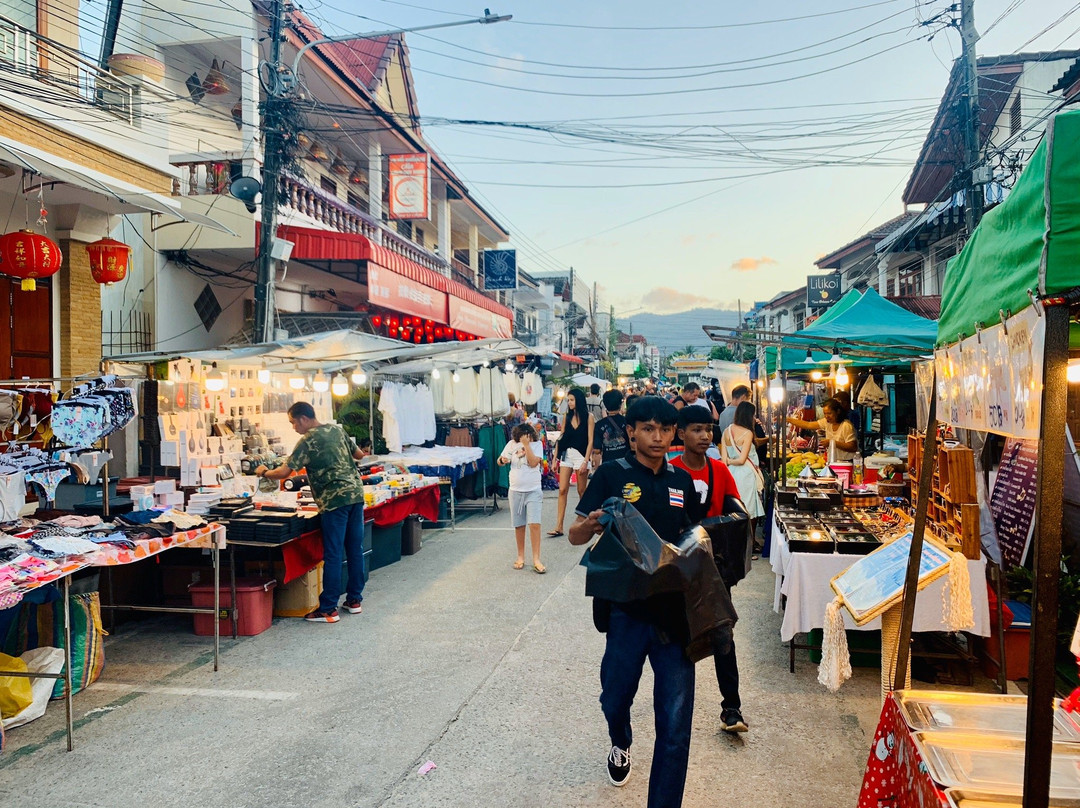 Maenam Walking Street-湄南必去景点