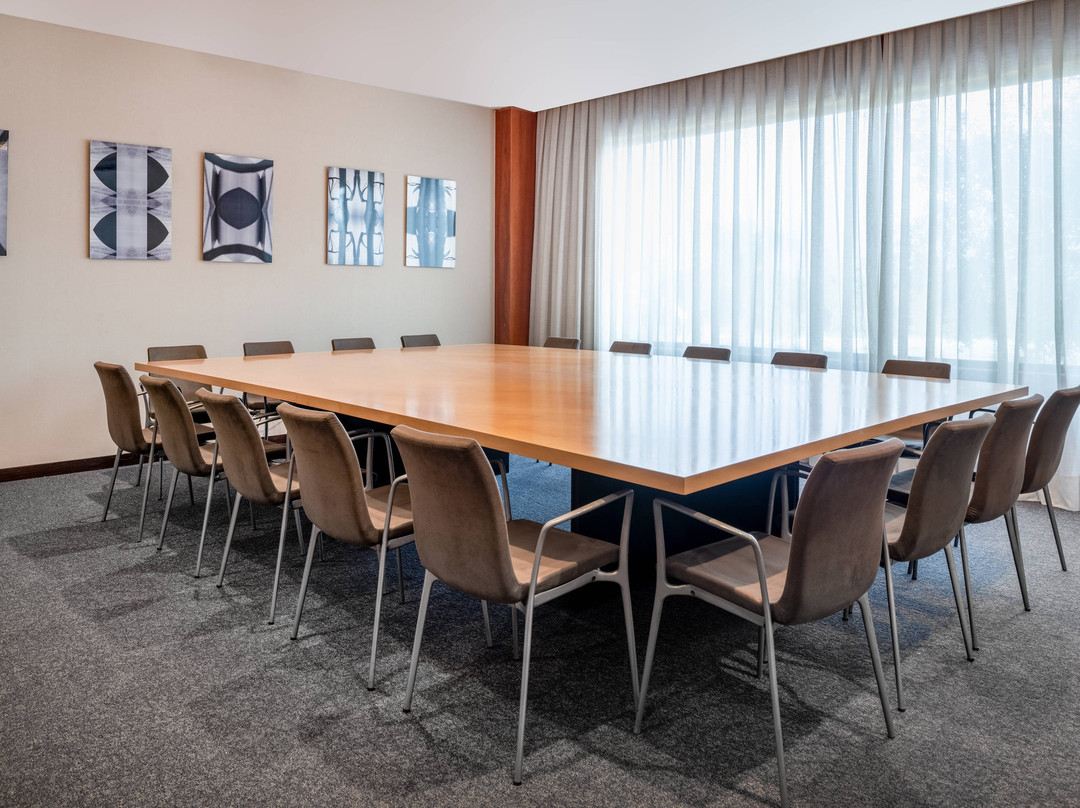 韦尔瓦万豪AC酒店主图