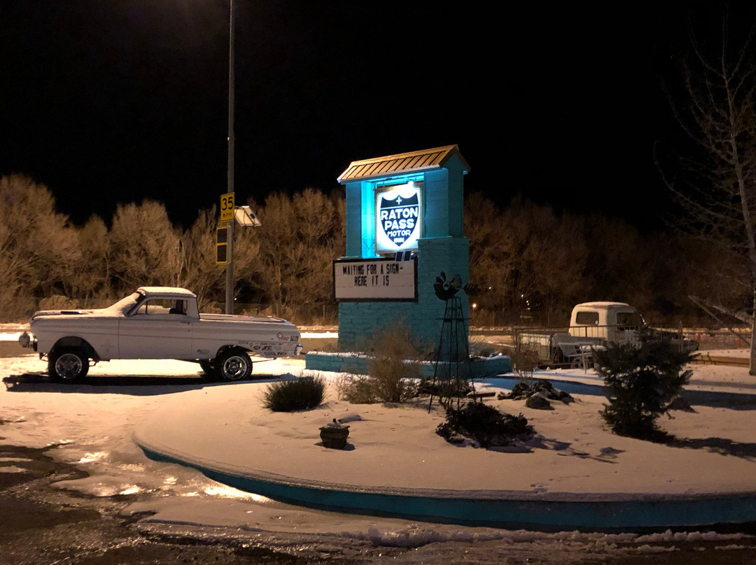 Raton Pass Motor Inn主图