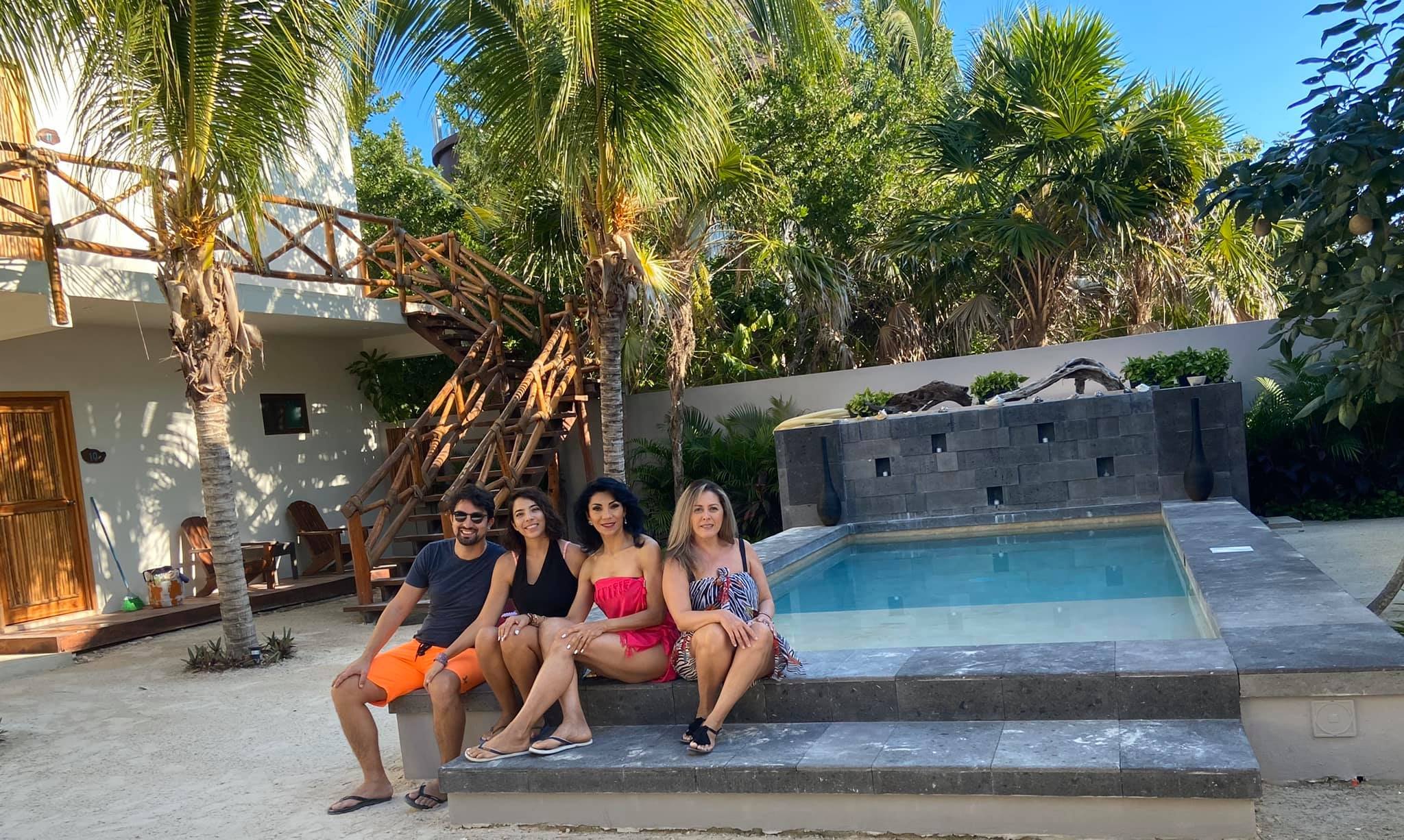 La Puerta Azul Beachfront - Adults Only-泳池
