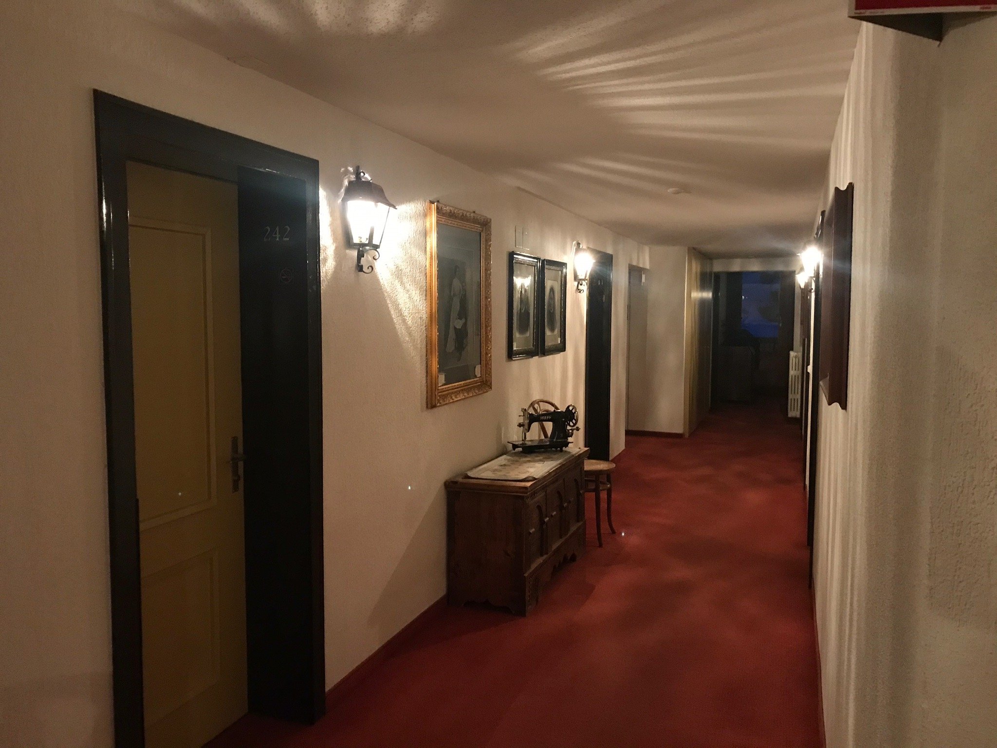 Hotel 3 Konige & Post-官方