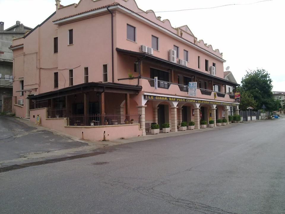 Santa Severina餐馆和美食-Bar Pasticceria Gelateria