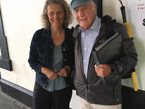 Yella Umbrella Walking Tours-阿德莱德必去景点