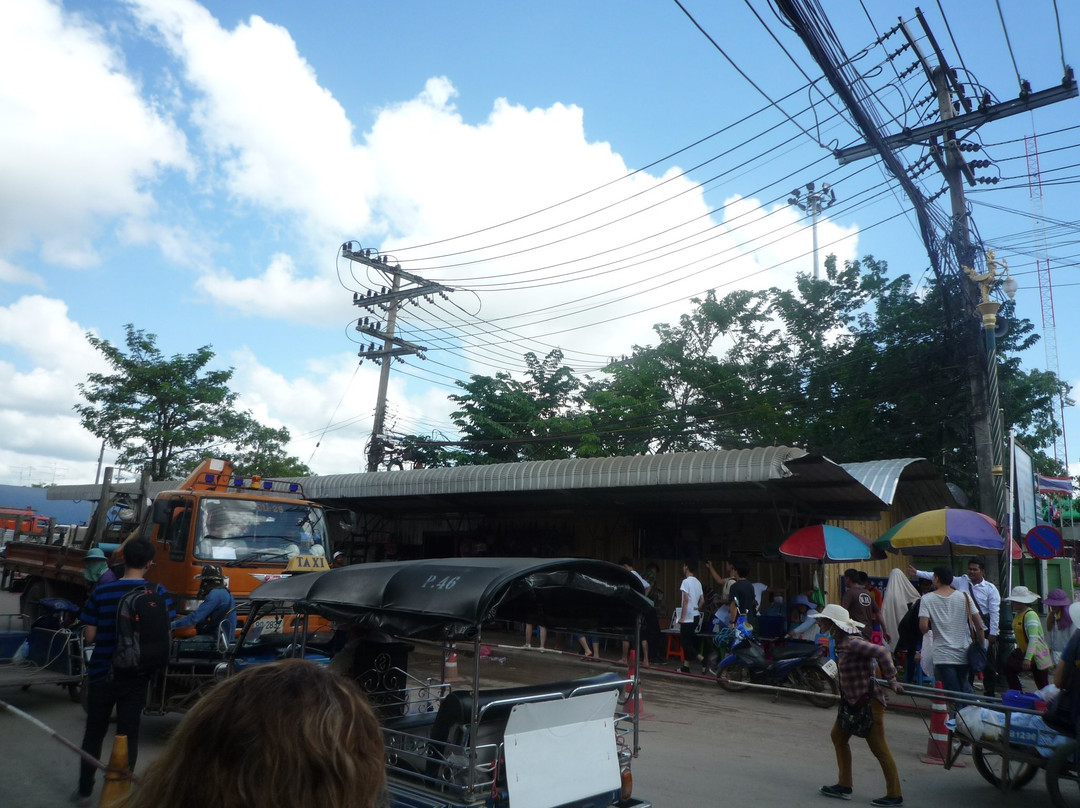 Ban Khlong Luek Border Market景点图片