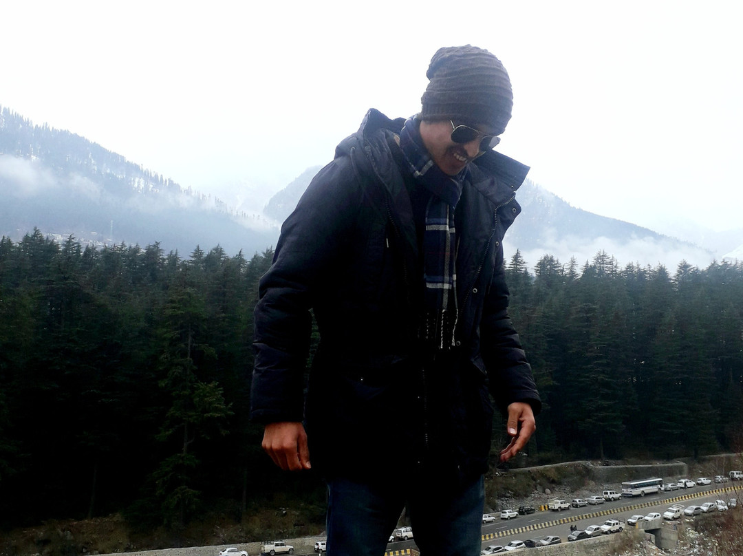 The Happy Host主图