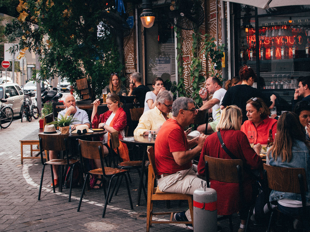 Raisa - Food & Drinks