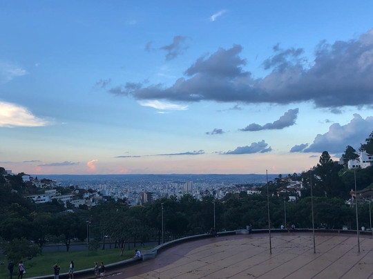 Praca do Papa-贝洛哈里桑塔必去景点