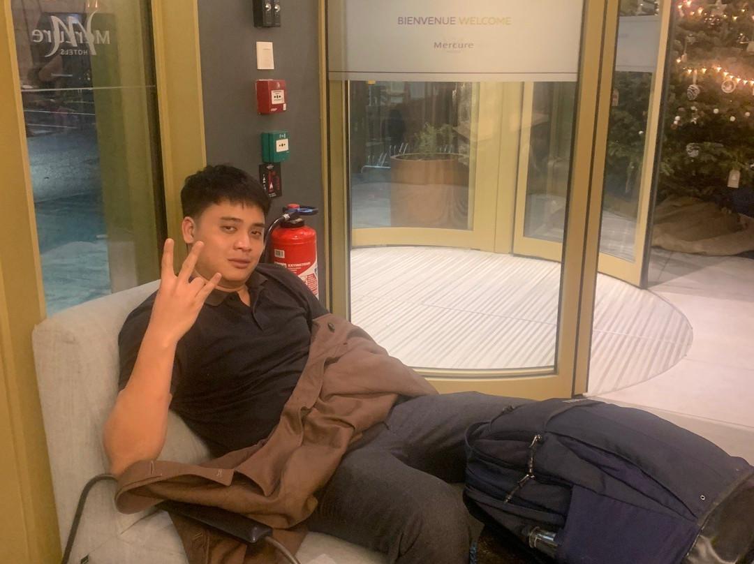 巴黎根尼维尔斯美居酒店主图