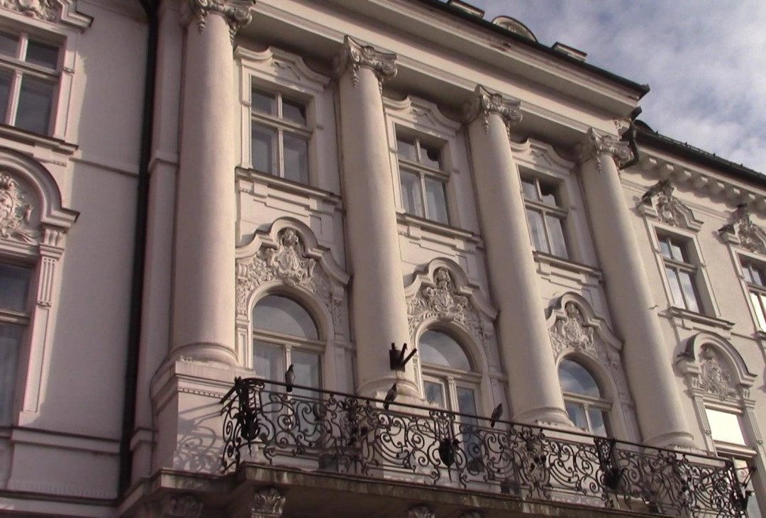 Ljubljana Central Pharmacy Building-卢布尔雅那必去景点