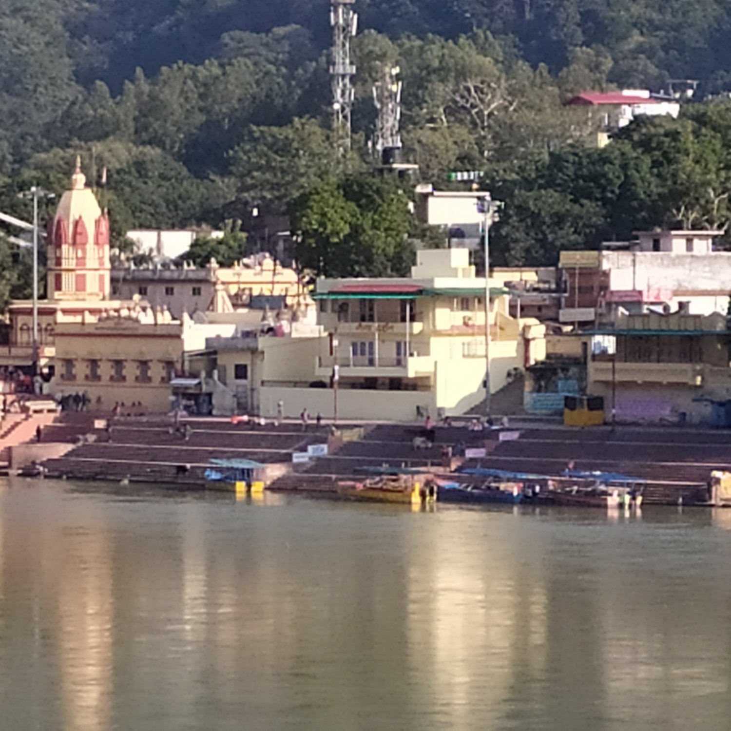 Omkarananda Ganga Sadan-官方