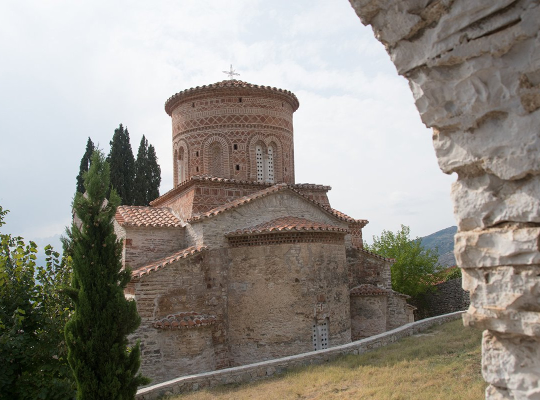 Church of the Holy Cross-Labove e Siperme必去景点