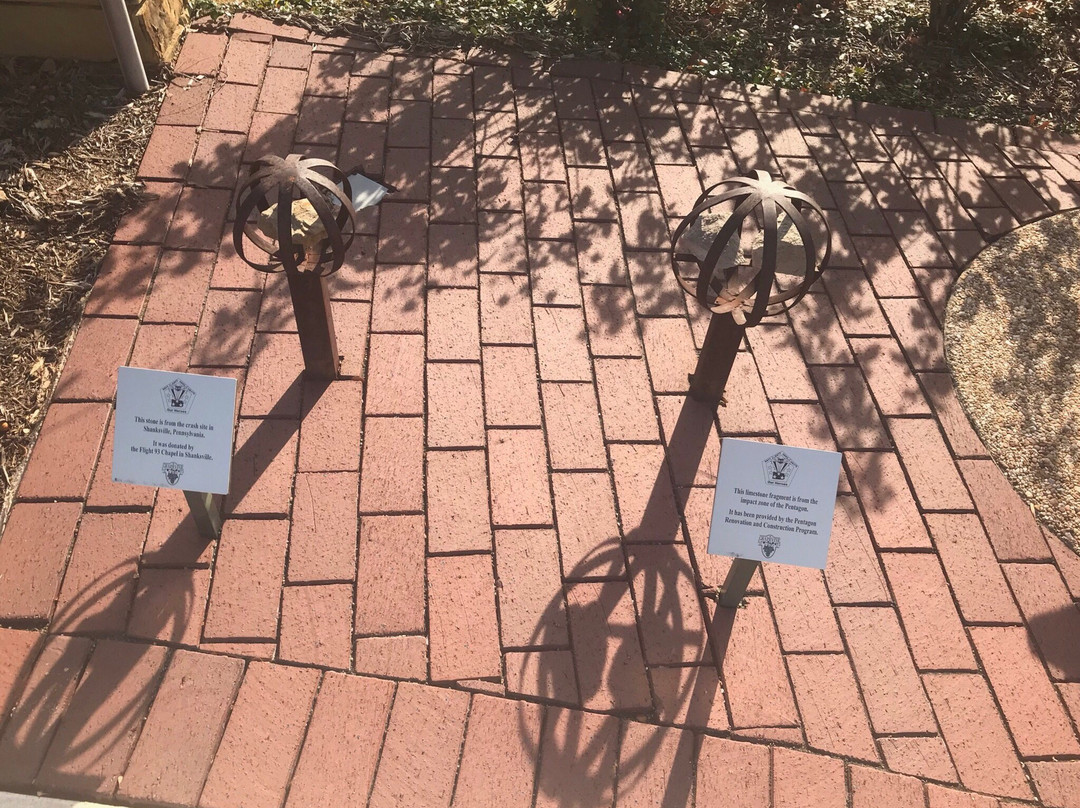 9/11 Flight Crew Memorial景点图片