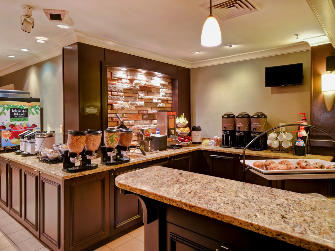 Staybridge Suites Madison-east By IHG主图