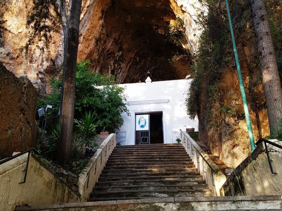 Santuario Diocesano Madonna della Grotta景点图片
