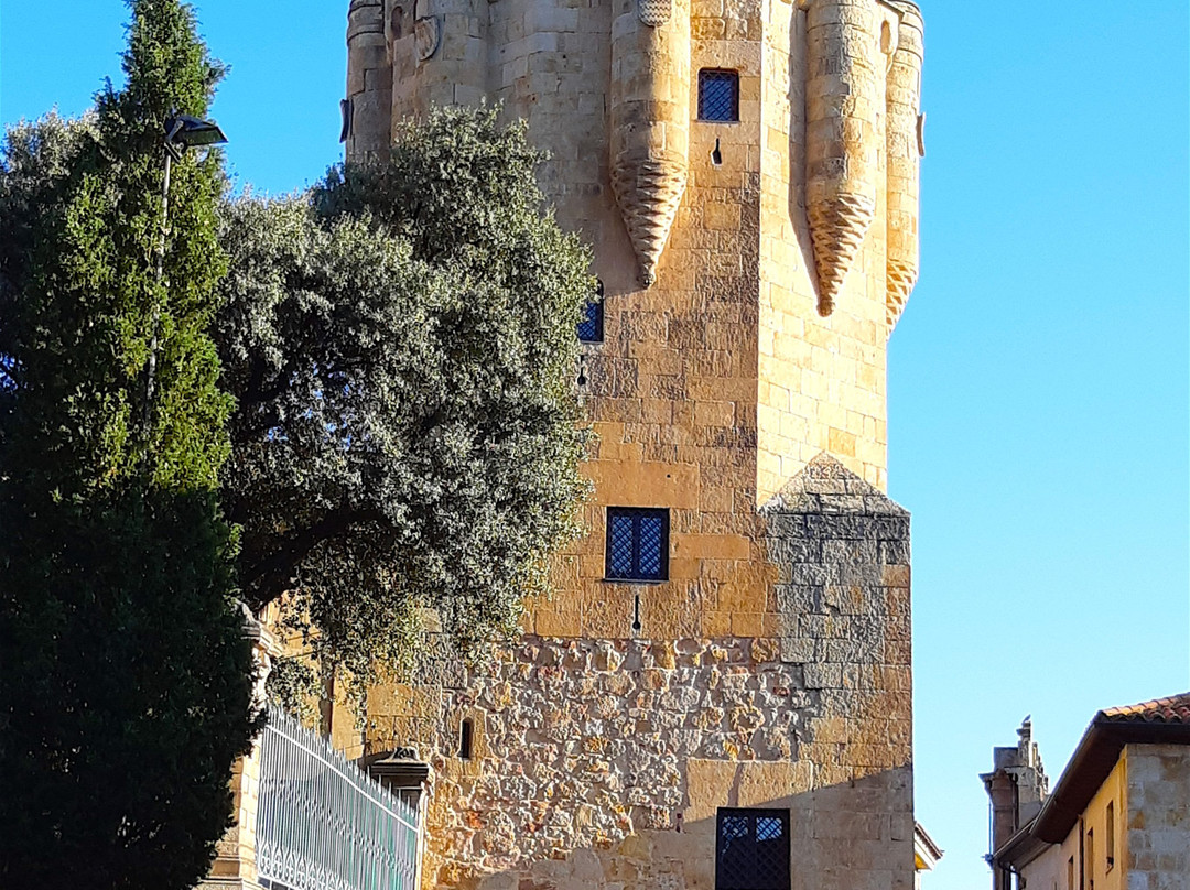 Torre del Clavero-萨拉曼卡必去景点