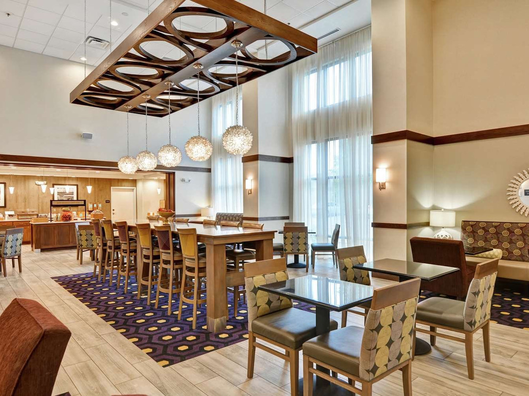 Hampton Inn & Suites Ashland主图