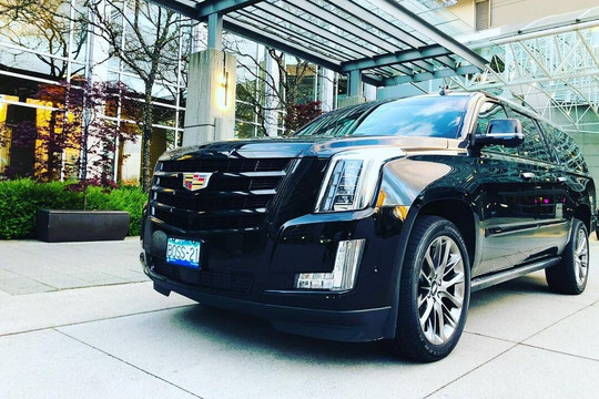 Boss Limousine Service-北温哥华必去景点