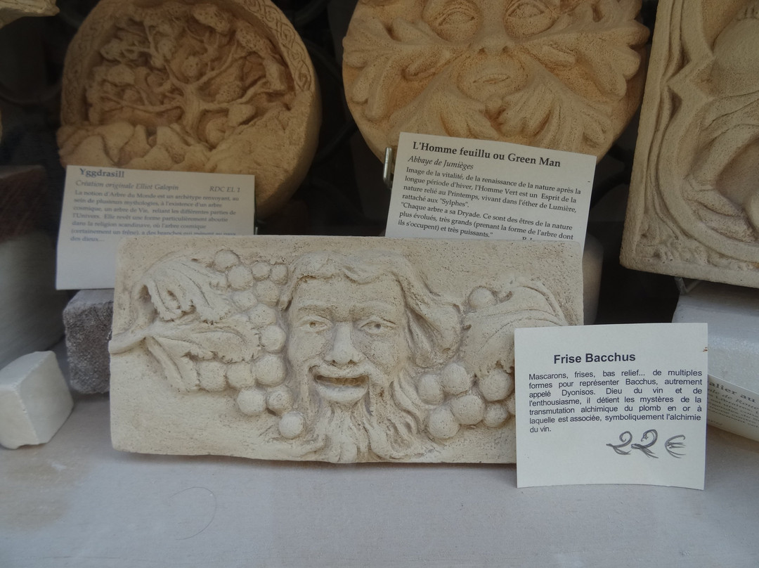 Les Racines du Ciel-鲁昂必去景点