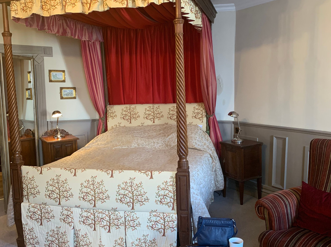 城堡大酒店主图