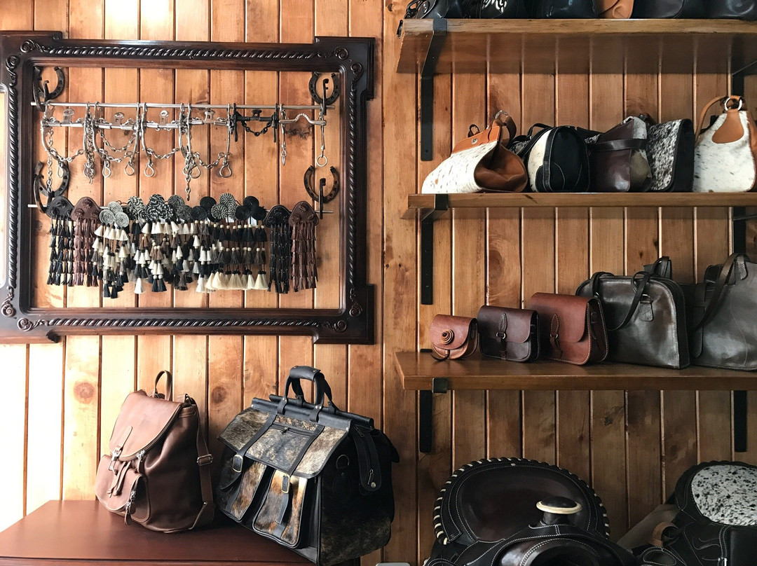 Happy Horse Tienda Hipica-Cotacachi必去景点