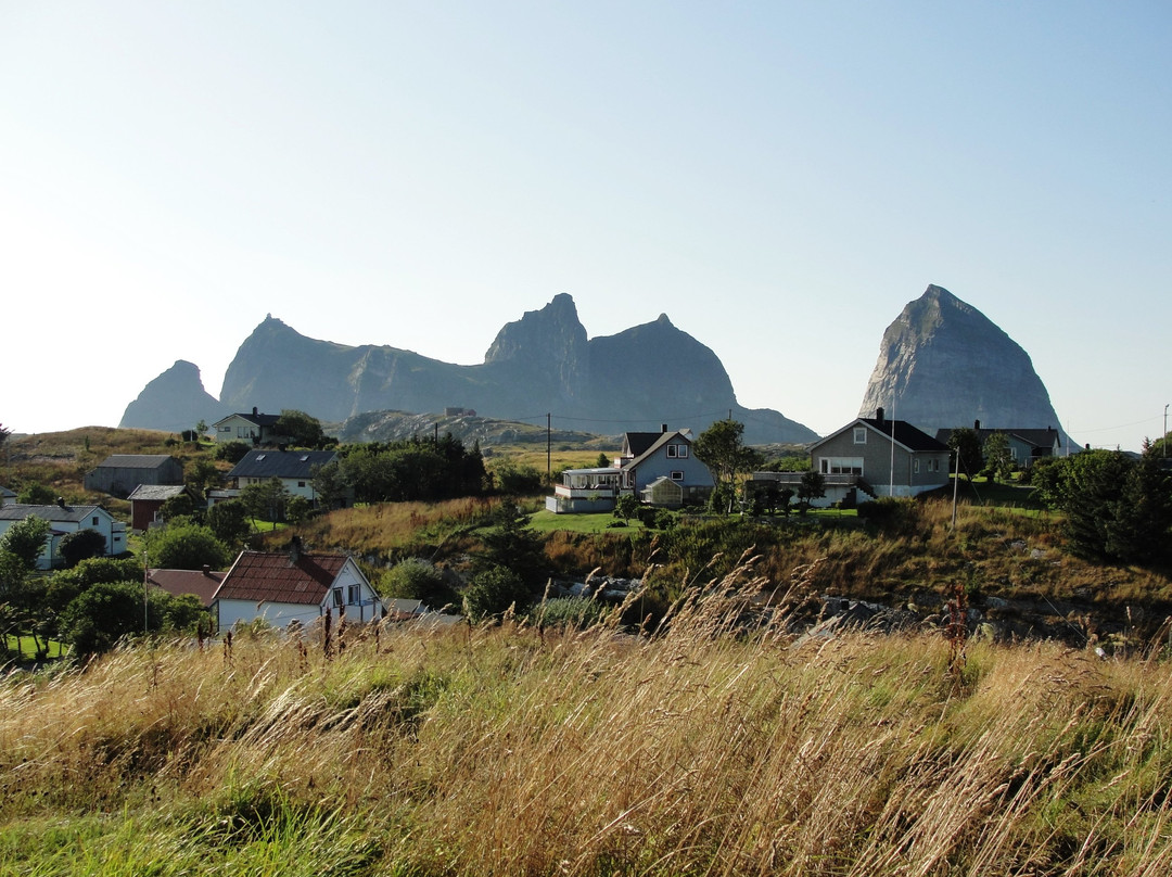 Petter Dass-kapellet-Traena Municipality必去景点