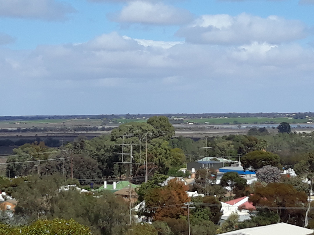 Berri Lookout Tower景点图片