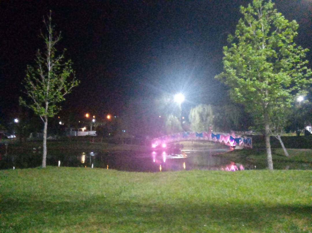 Praca do Lago-Pinhalzinho必去景点