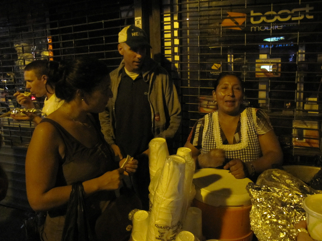 Queens Midnight Street Food Crawl景点图片